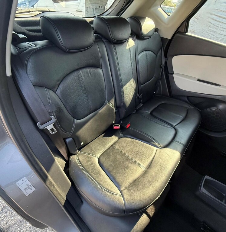 Renault Captur 0.9 Tce 90 Iconic Black #49