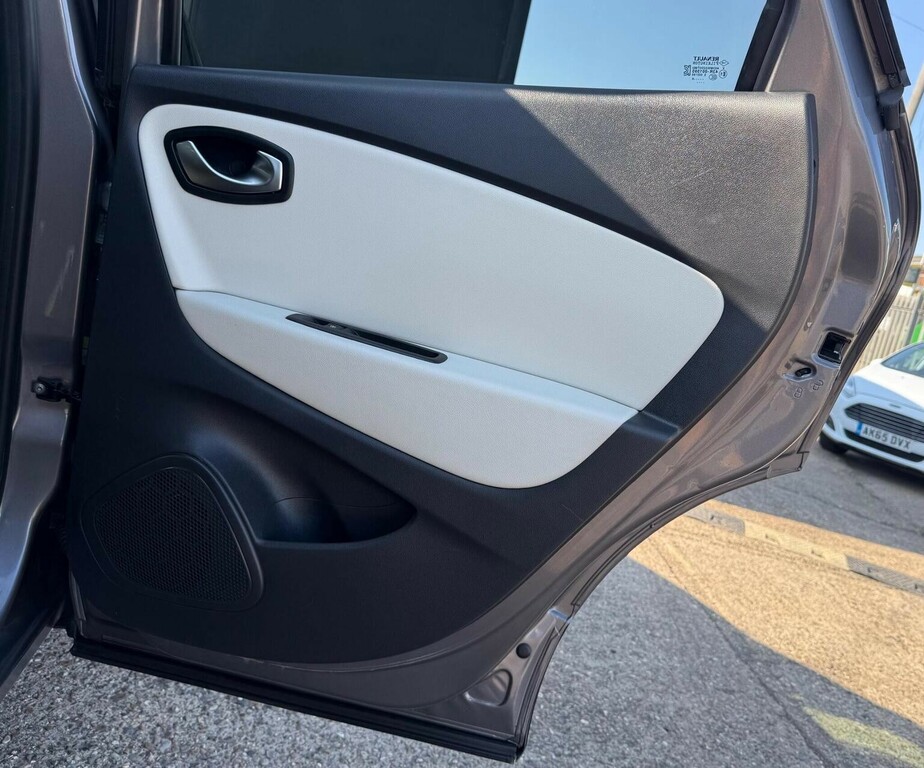 Renault Captur 0.9 Tce 90 Iconic Black #50