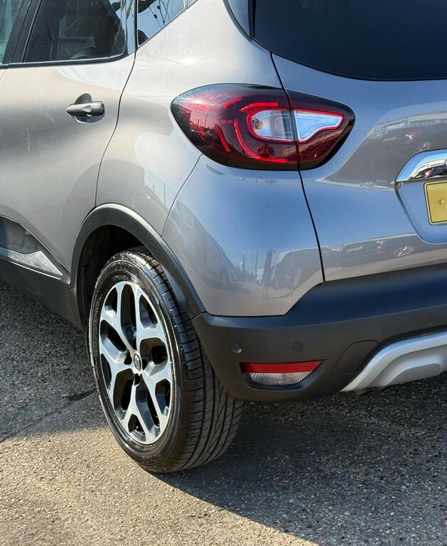 Renault Captur 0.9 Tce 90 Iconic Black #22