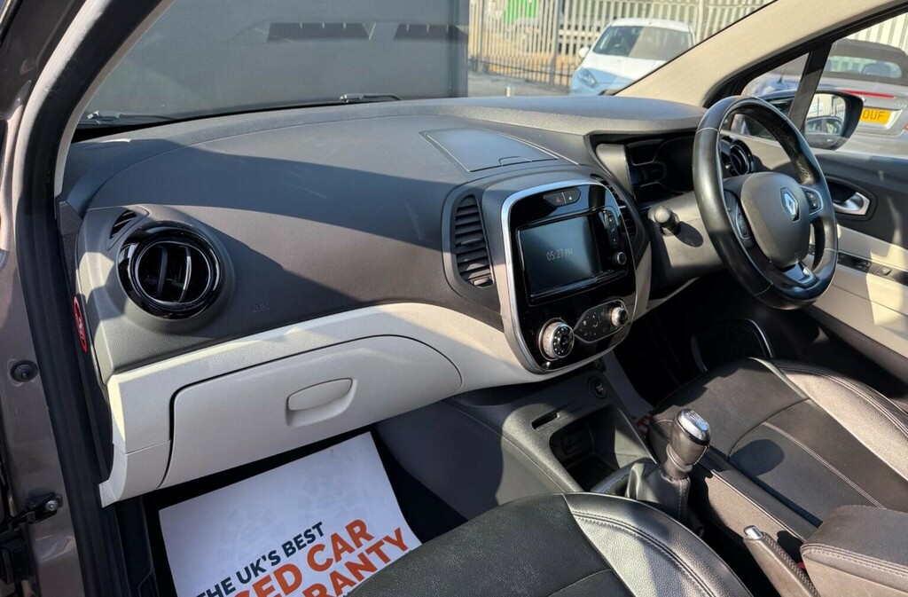 Renault Captur 0.9 Tce 90 Iconic Black #41