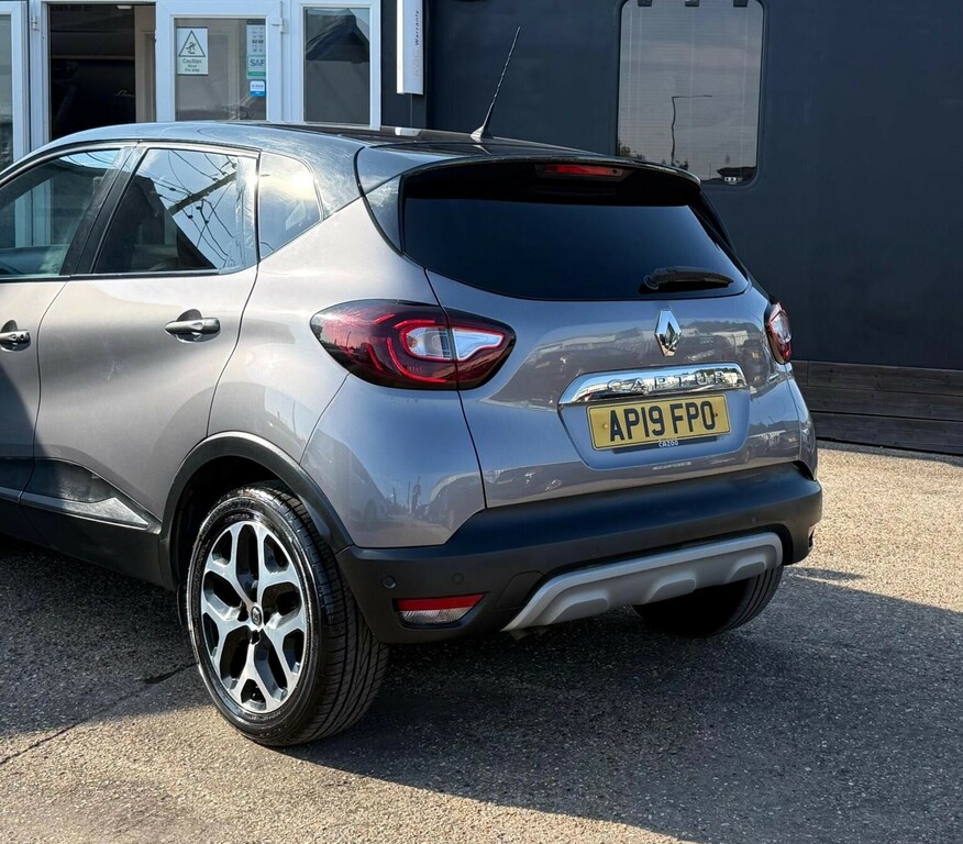 Renault Captur 0.9 Tce 90 Iconic Black #21