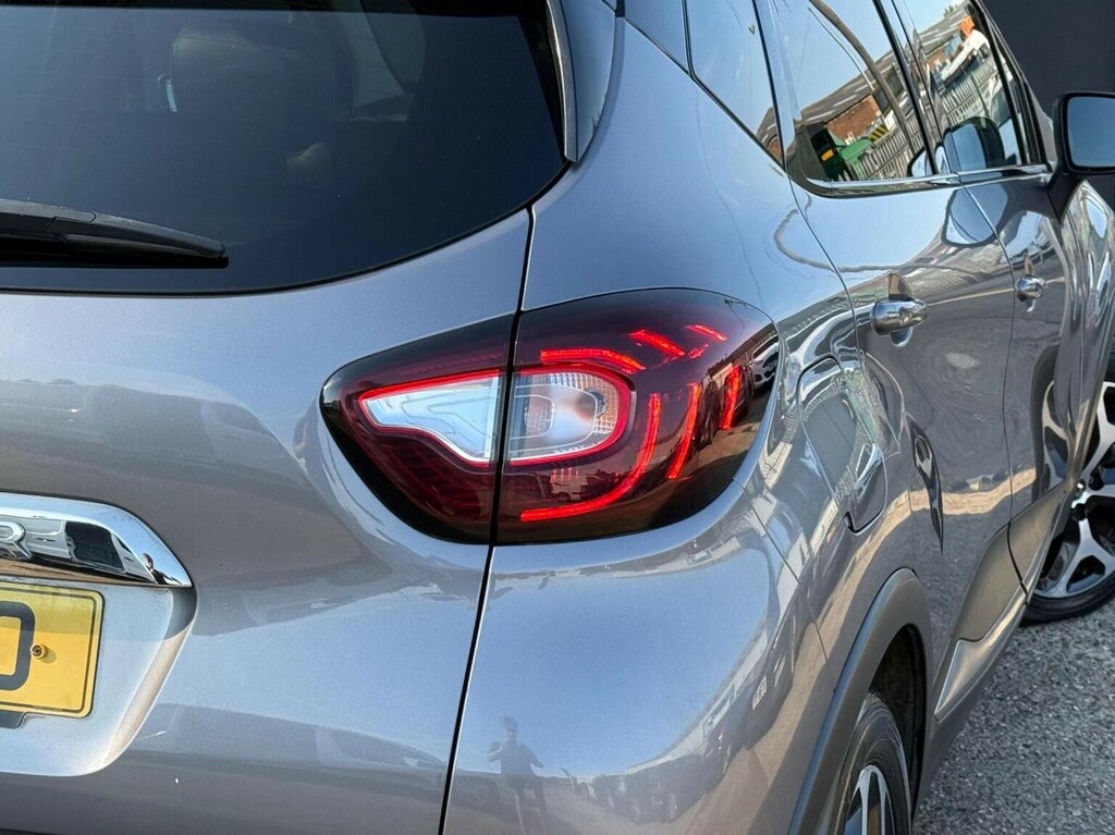 Renault Captur 0.9 Tce 90 Iconic Black #30
