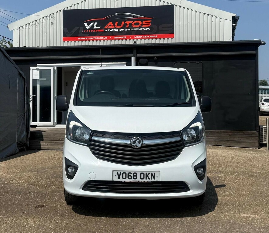 Vauxhall Vivaro Campervan 201868 White #8