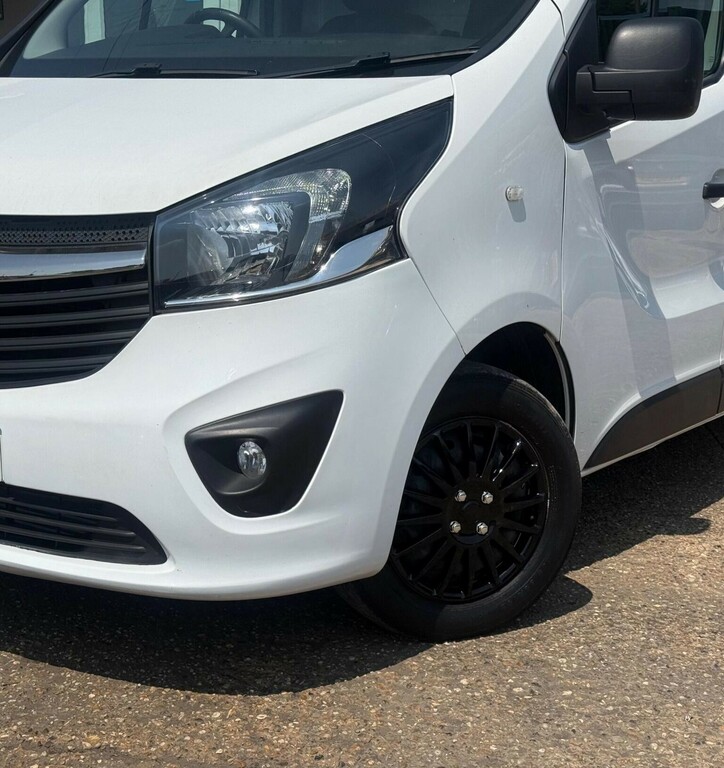 Vauxhall Vivaro Campervan 201868 White #14