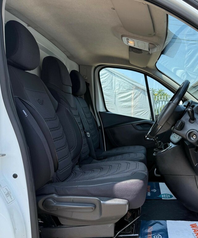 Vauxhall Vivaro Campervan 201868 White #28