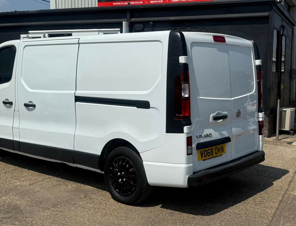 Vauxhall Vivaro Campervan 201868 White #18