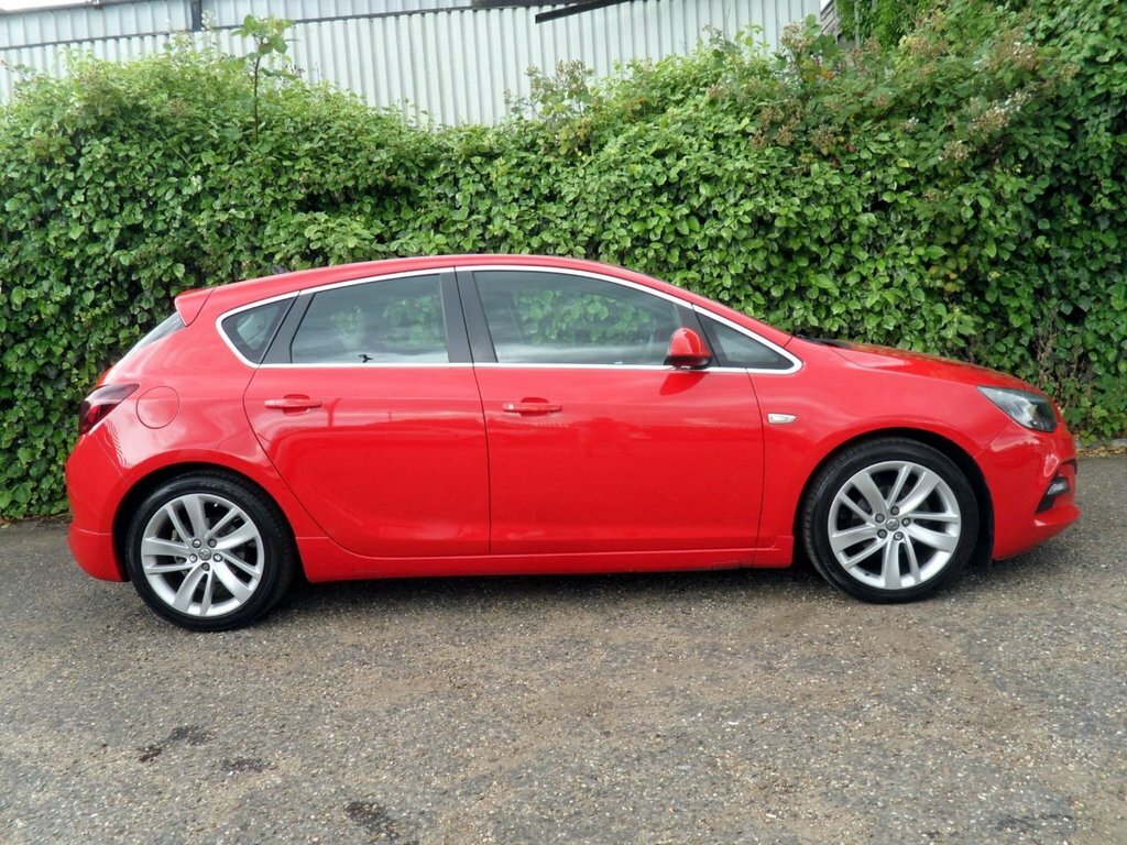 Vauxhall Astra 1.6I Tech Line Gt Hatchback Euro Red #4