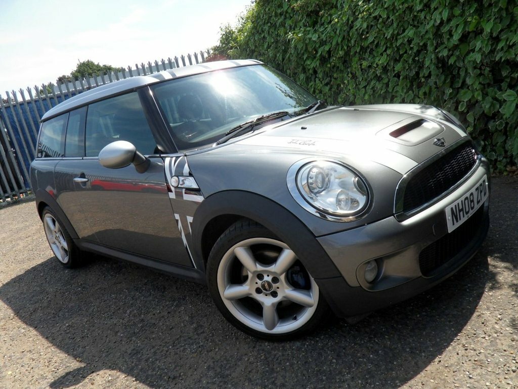 Mini Clubman Cooper D White #29