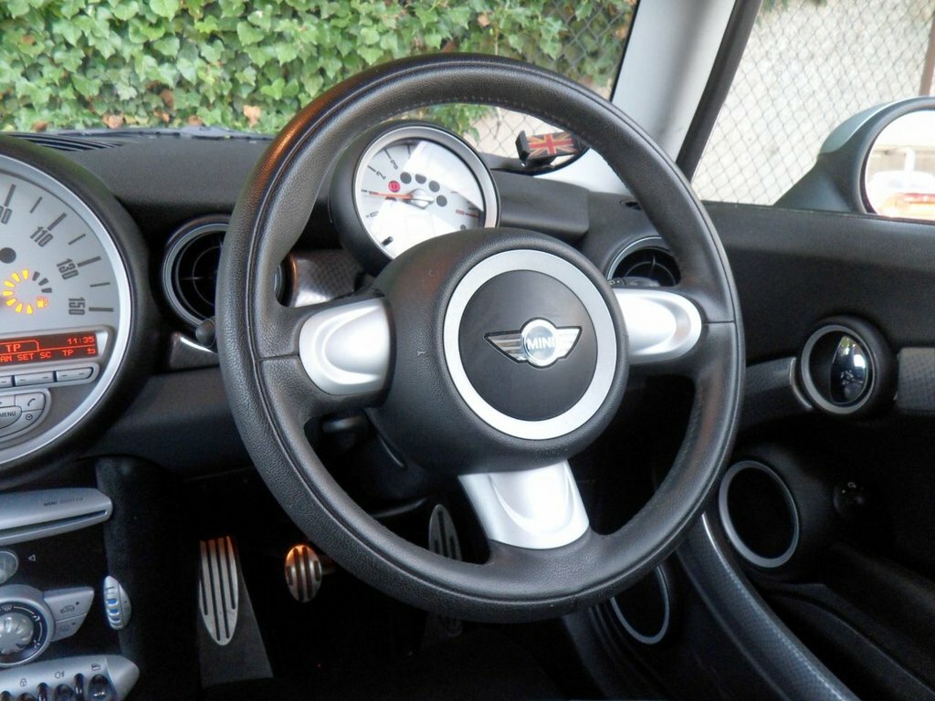 Mini Clubman 2008 Mini Clubman 1.6 White #24