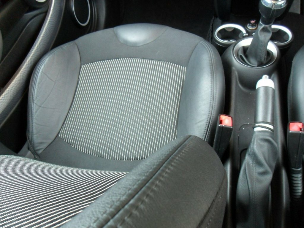 Mini Clubman 2008 Mini Clubman 1.6 White #69