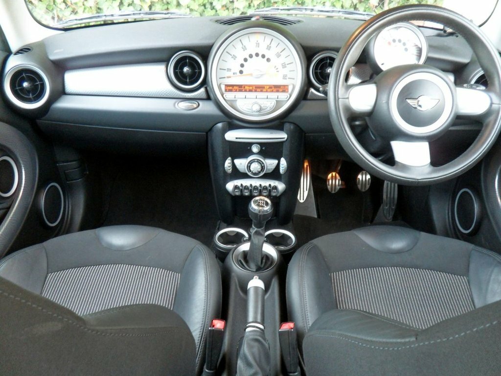 Mini Clubman 2008 Mini Clubman 1.6 White #55