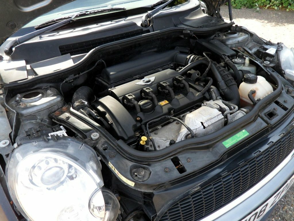 Mini Clubman Cooper D White #13