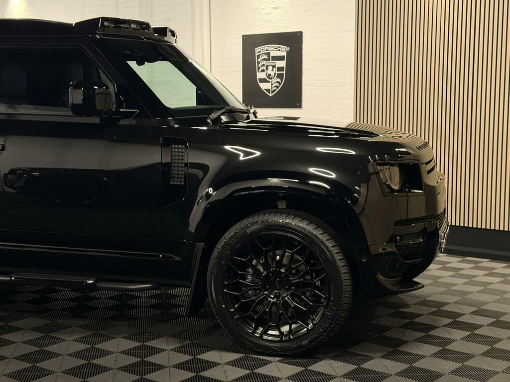 Land Rover Defender 90 X-dynamic Se Black #3