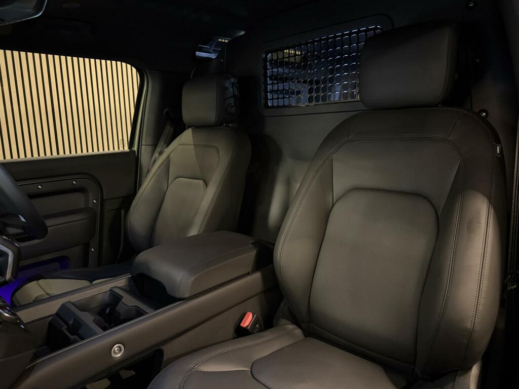 Land Rover Defender 90 3.0 D250 90 S Grey #18