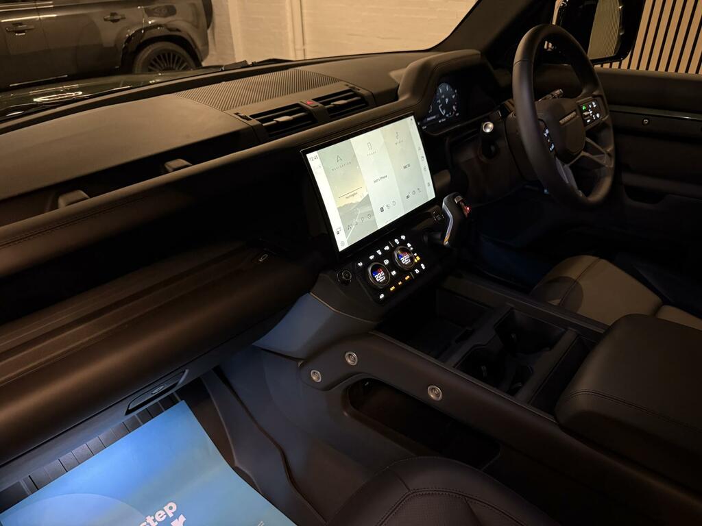 Land Rover Defender 90 3.0 D250 90 S Grey #44