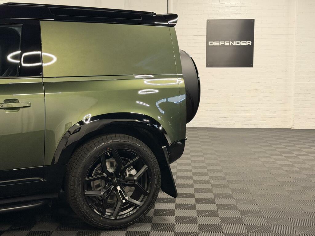 Land Rover Defender 90 3.0 D250 90 S Grey #25