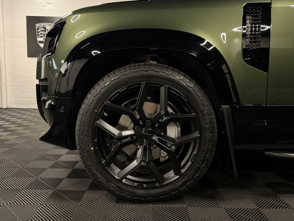 Land Rover Defender 90 3.0 D250 90 S Grey #51