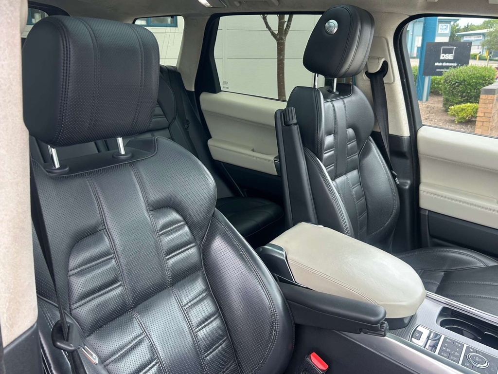 Land Rover Range Rover Sport Dynamic Sdv6 4Wd  #3