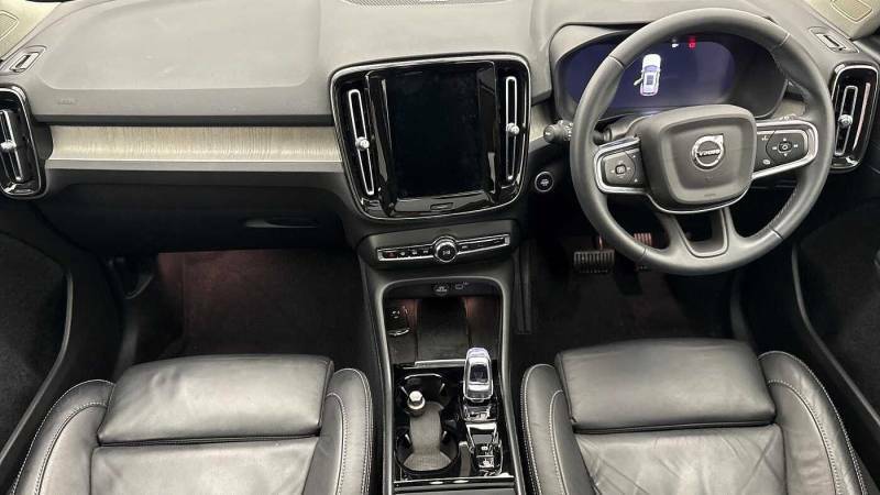 Volvo XC40 B4 Mild Hybrid Ultimate Dark White #6
