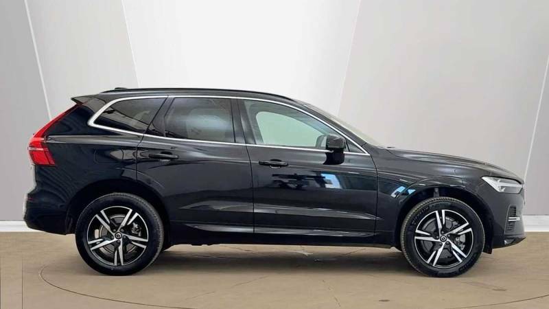 Volvo XC60 B5 Awd Mild Hybrid Core Black #2