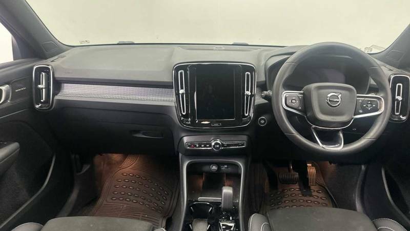Volvo XC40 B3 Mild Hybrid Ultimate Dark - 2023 73 KN73MHE White #5