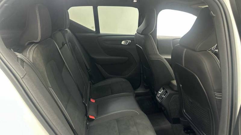 Volvo XC40 B3 Mild Hybrid Ultimate Dark - 2023 73 KN73MHE White #6