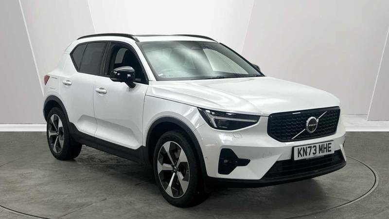 Volvo XC40 B3 Mild Hybrid Ultimate Dark - 2023 73 KN73MHE White
