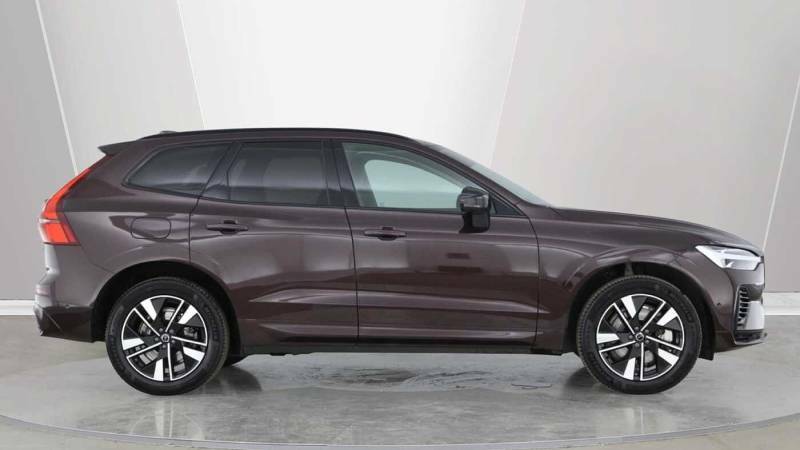 Volvo XC60 T6 Awd Phev Plus Dark Red #2