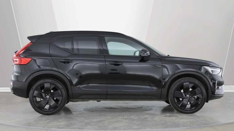 Volvo XC40 B3 Mild Hybrid Black Edition Plus Black #6