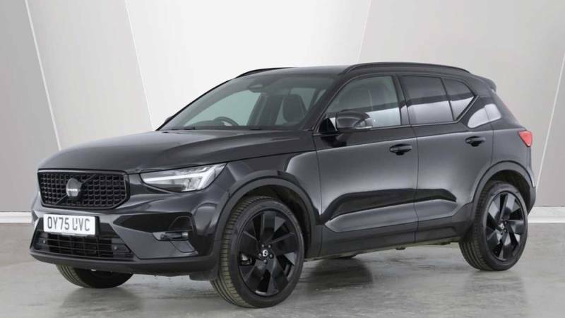 Volvo XC40 B3 Mild Hybrid Black Edition Plus Black #4