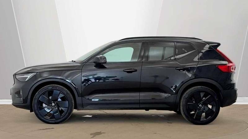Volvo XC40 B4 Mild Hybrid Black Edition Plus Black #6