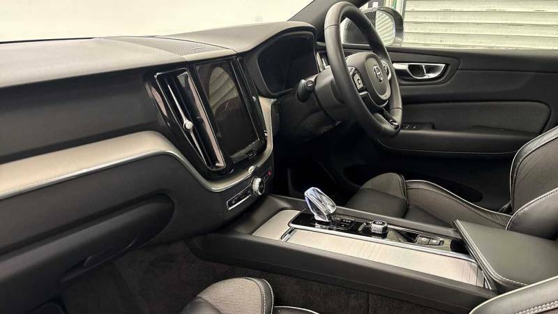 Volvo XC60 T6 Awd Phev Recharge Black Edition Black #6