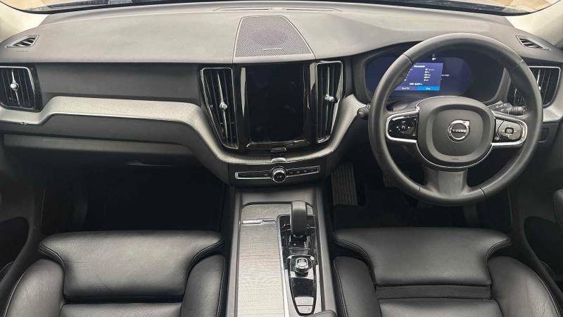 Volvo XC60 T6 Awd Phev Recharge Plus Dark Black #5