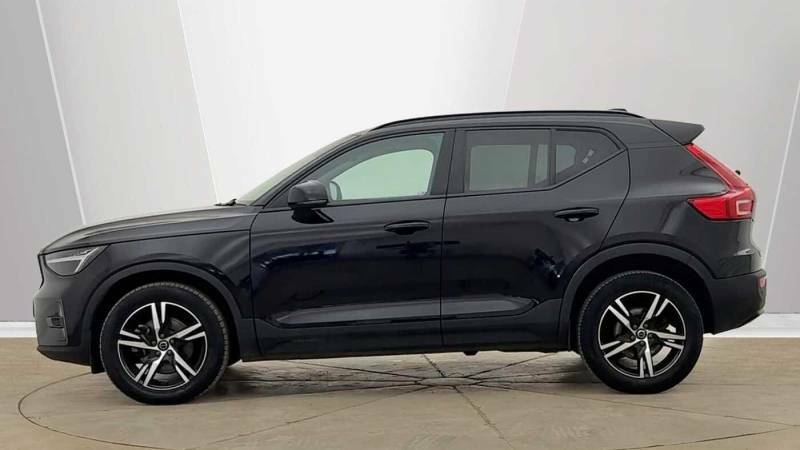 Volvo XC40 B3 Mild Hybrid Plus Dark Black #5