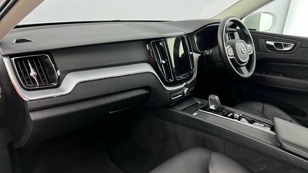 Volvo XC60 Momentum, B4 Awd Mild Hybrid White #6
