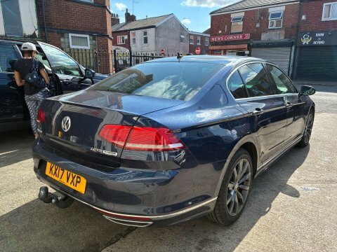 Volkswagen Passat 2.0 Passat R-line Blue #4
