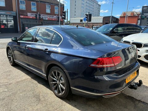 Volkswagen Passat 2.0 Passat R-line Blue #3