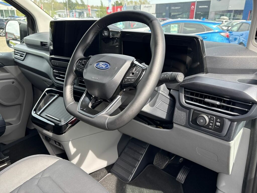 Ford Tourneo Custom 2.0 Ecoblue 136Ps H1 Titanium 8 Seater Black #13