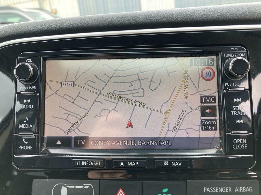 Mitsubishi Outlander Suv 2.0 H 12Kwh Gx4h 201666 Black #13