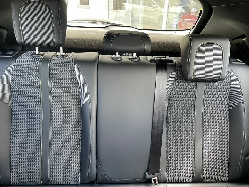 Peugeot 2008 1.2 Puretech 130 Gt Premium Estate Grey #23