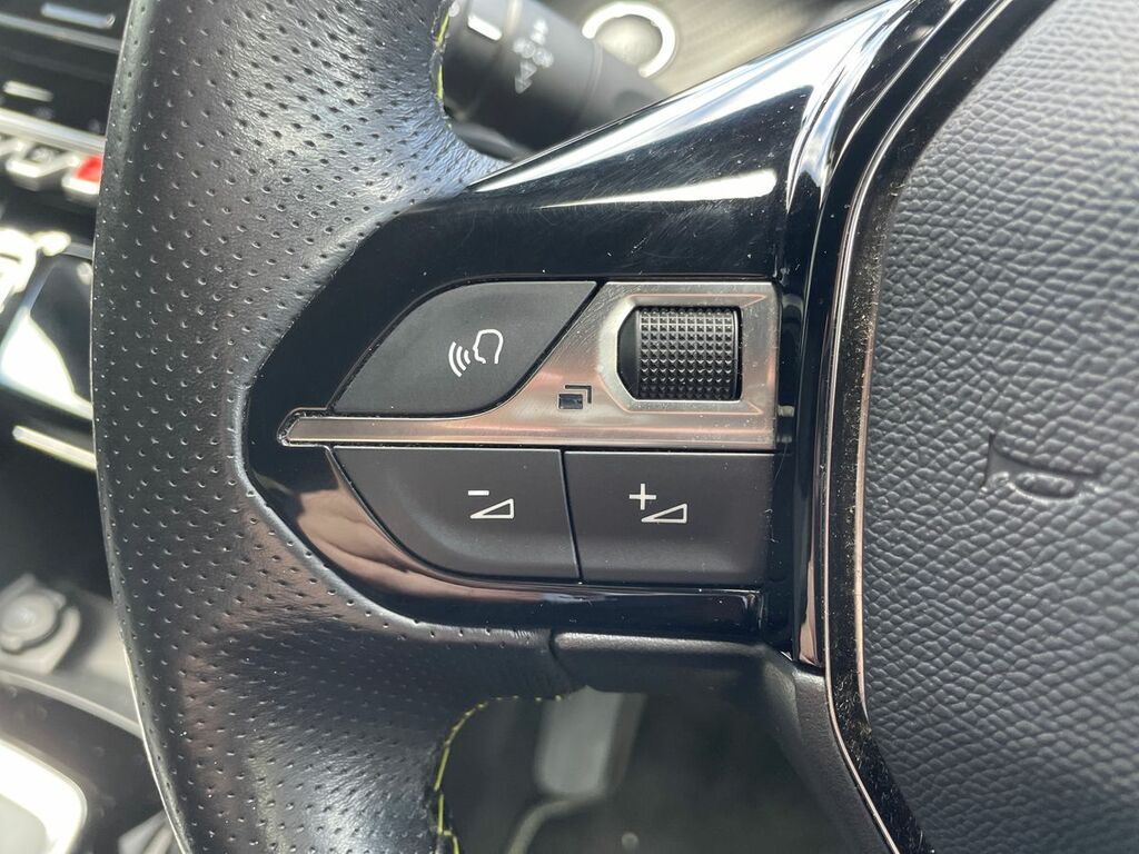 Peugeot 2008 1.2 Puretech 130 Gt Premium Estate Grey #29