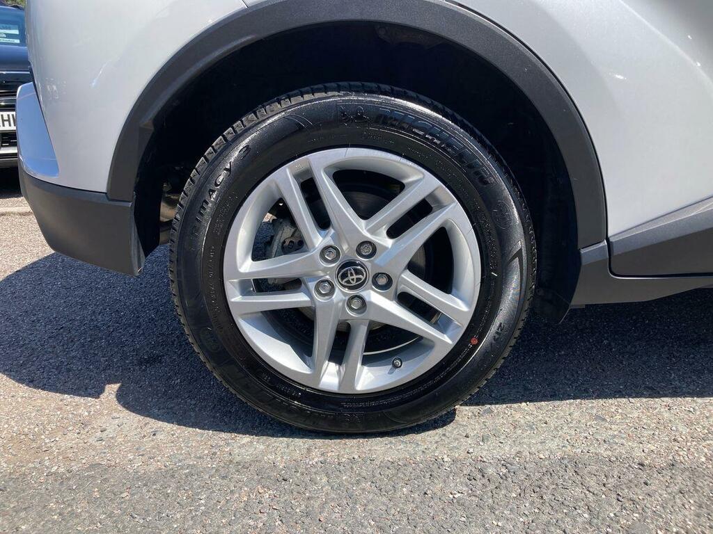 Toyota C-Hr 1.8 Hybrid Icon Cvt White #21