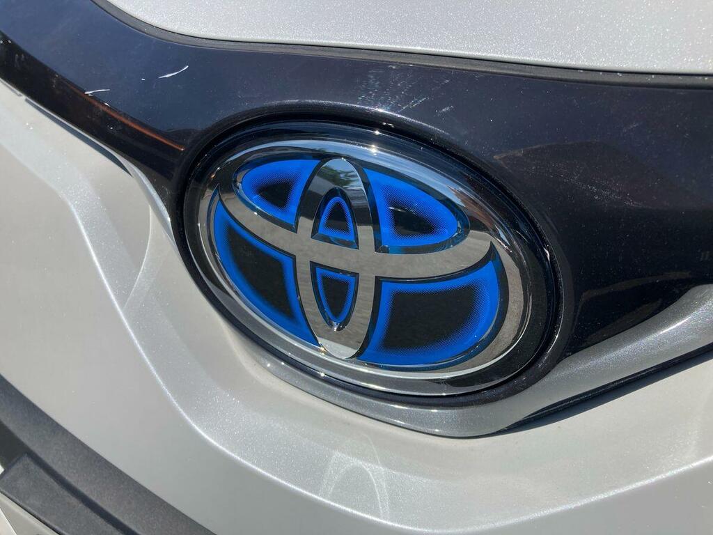 Toyota C-Hr 1.8 Hybrid Icon Cvt White #24