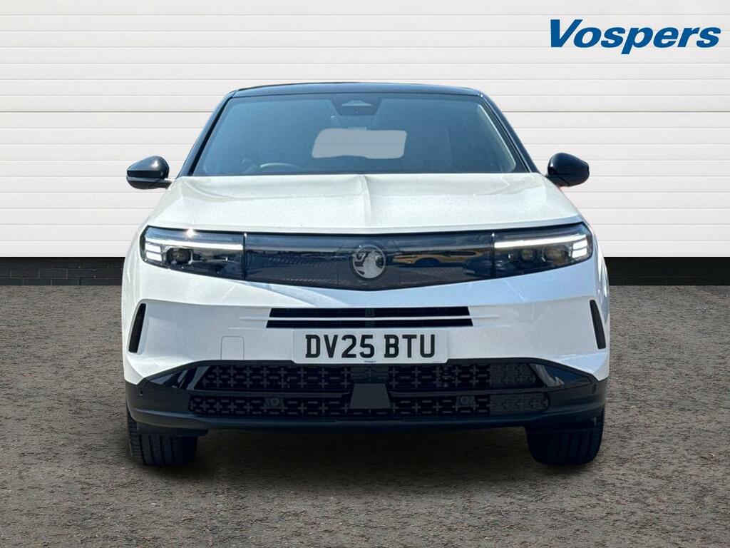 Vauxhall Grandland 1.2 Hybrid 136 Ultimate E-dct6 Pan Roof DV25BTU White #2