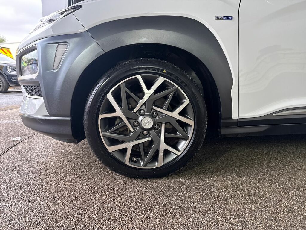 Hyundai Kona Hatchback Grey #12