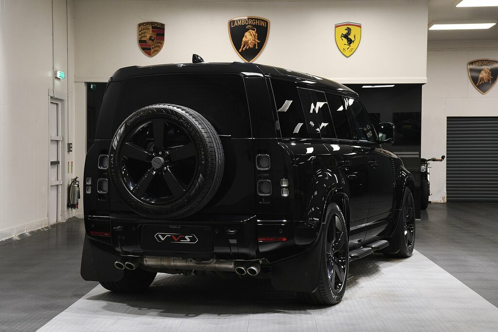 Land Rover Defender 110 P525 V8 Black #3
