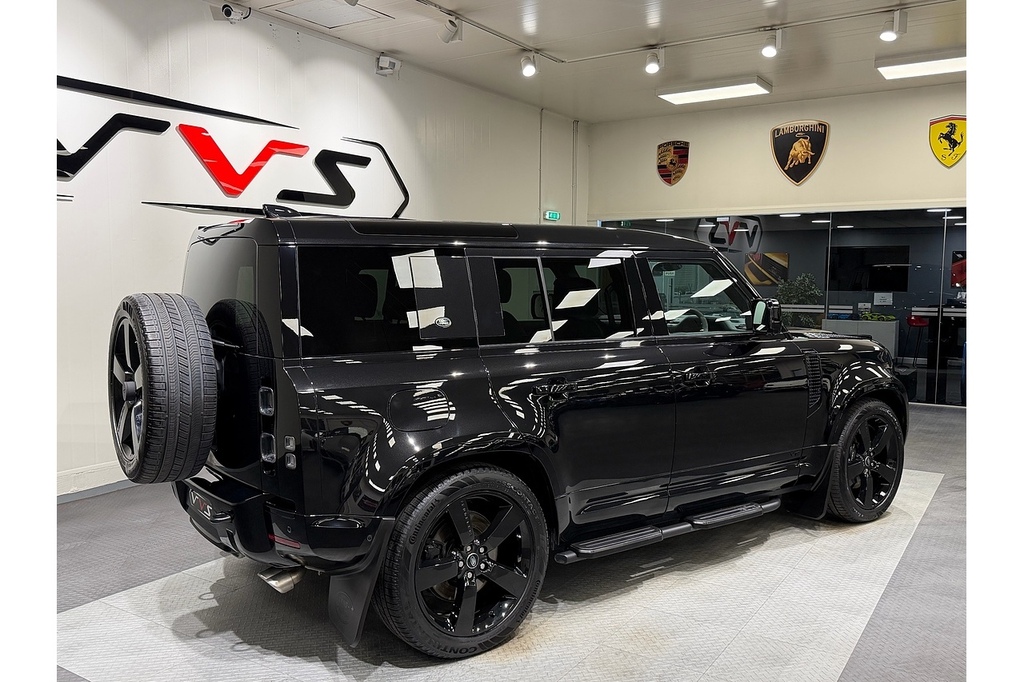 Land Rover Defender 110 P525 V8 Black #2