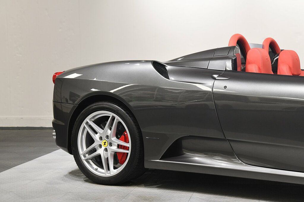Ferrari F430 F430 Spider F1 Red #42