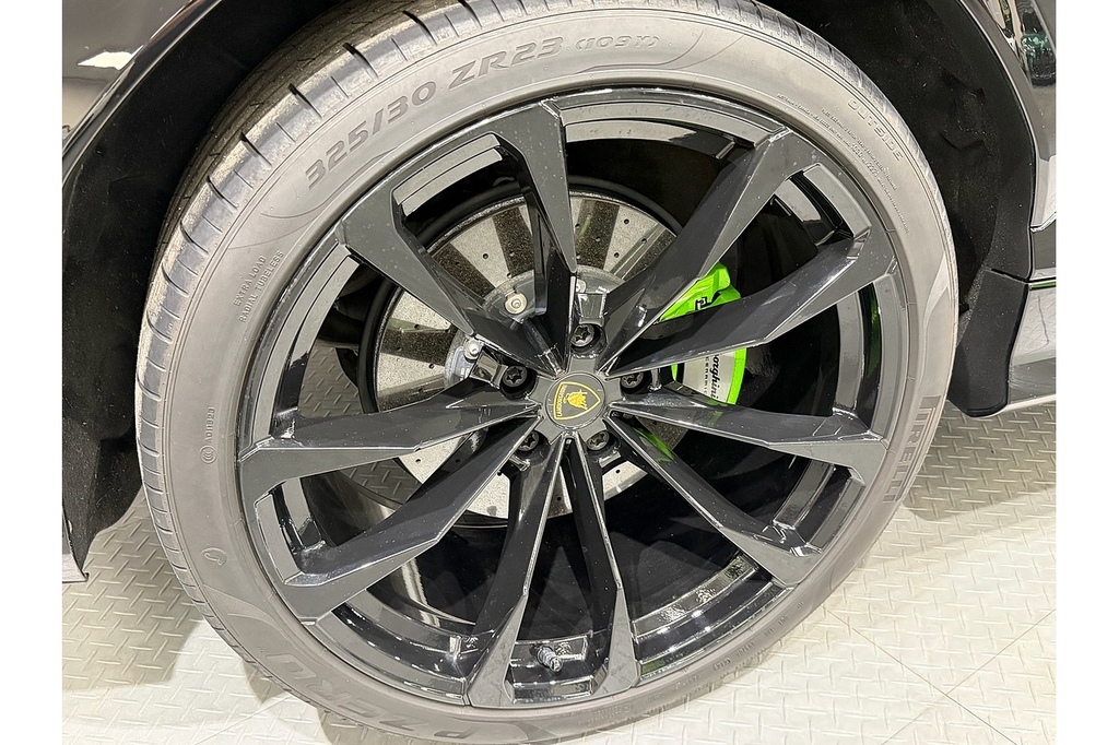Lamborghini Urus V8 #8