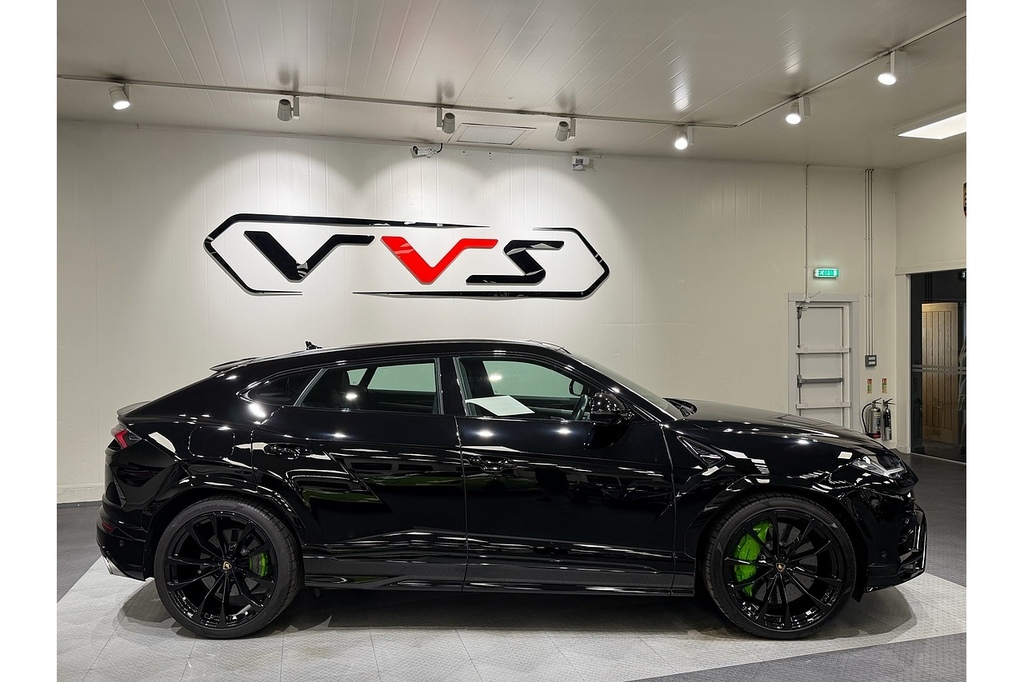 Lamborghini Urus V8 Black #2